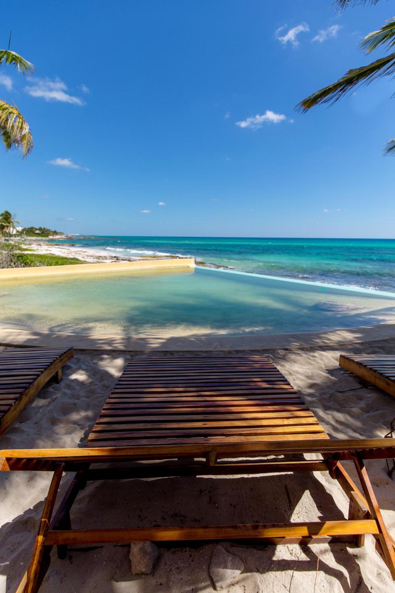 Angelina 28 Beachfront And Family Apartments - Modern And Relaxing Long Stays - 20 Min From Cancun Airport Puerto Morelos Exterior photo